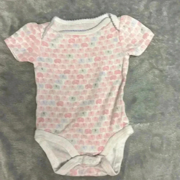 Circo - set of 3 Onesies. Sizes 0-3 months/3-6 months - Picture 4 of 8